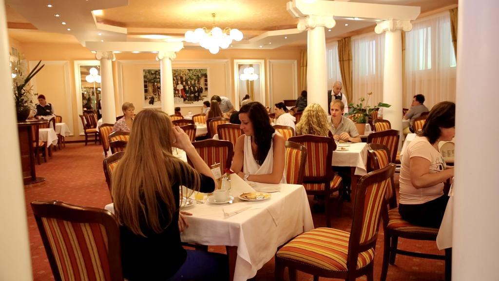 Ensana Centralni Lazne - Maria Spa Marianske Lazne Exterior photo