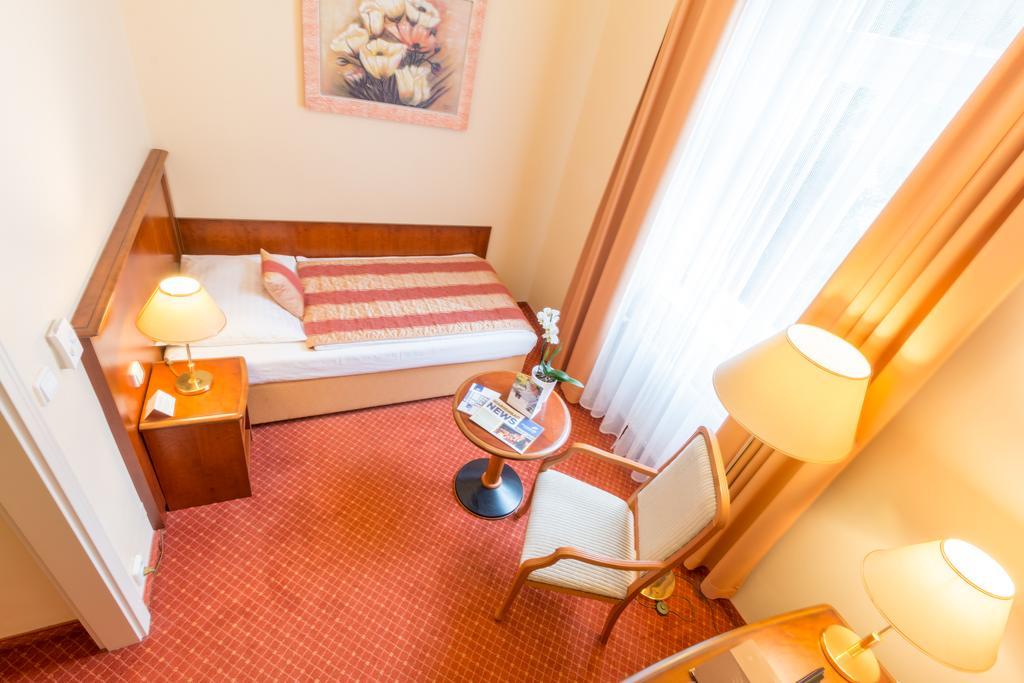 Ensana Centralni Lazne - Maria Spa Marianske Lazne Exterior photo