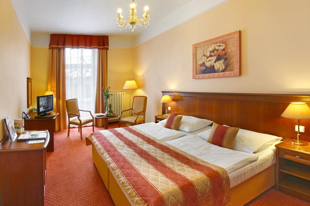 Ensana Centralni Lazne - Maria Spa Marianske Lazne Room photo